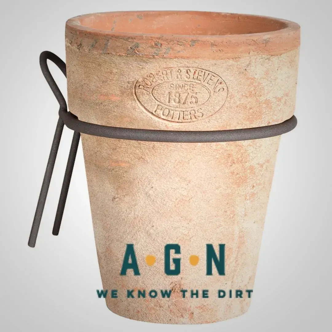 Burgon Ball terracotta long tom pot