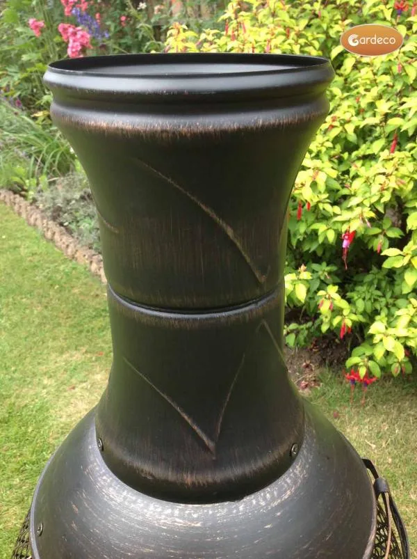 Gardeco Tangkula terracotta pot