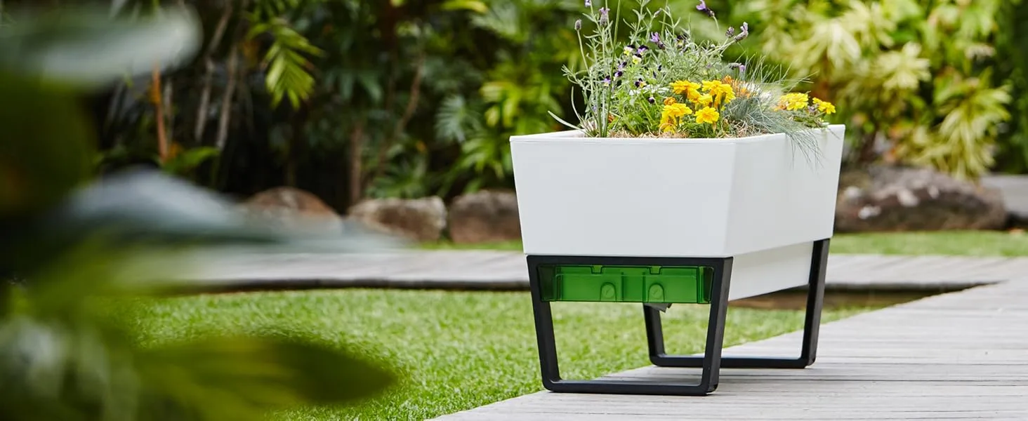 Glowpear Urban Garden self-watering planter
